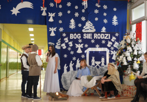 Przedstawienie przygotowali uczniowie klas czwartych.