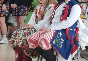 Para młoda po zaślubinach